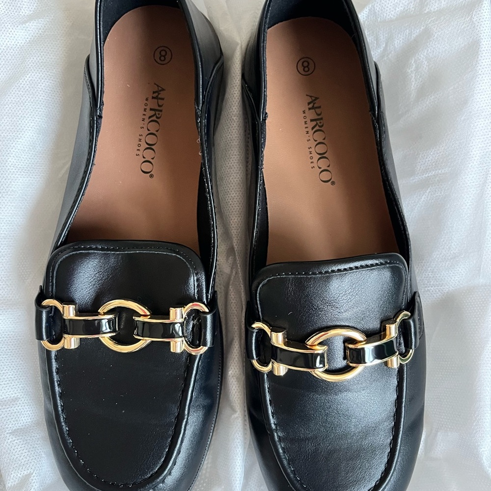 Women’s black loafers/mules with gold buckle size 8 NIB/NWT